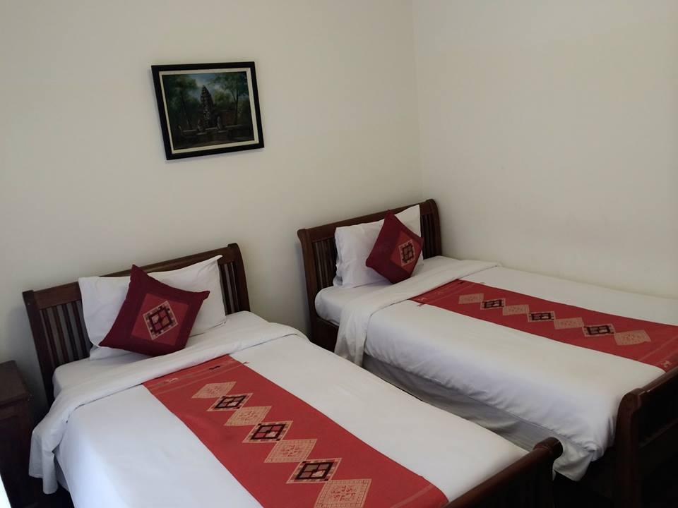 Avilla Phasouk Hotel Vientiane Bagian luar foto
