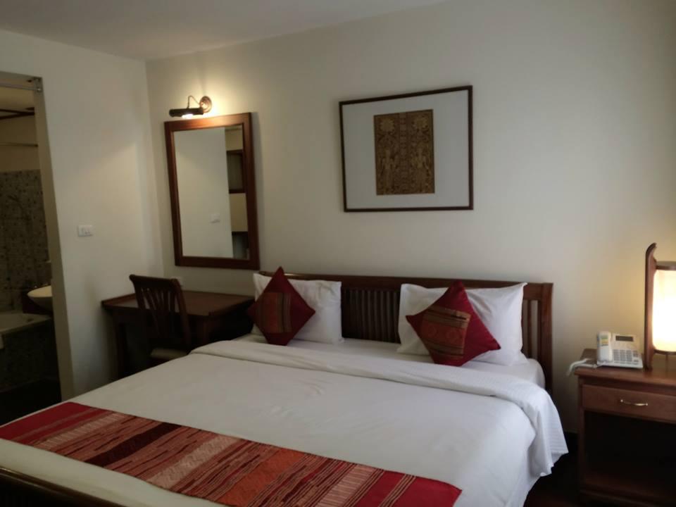 Avilla Phasouk Hotel Vientiane Bagian luar foto