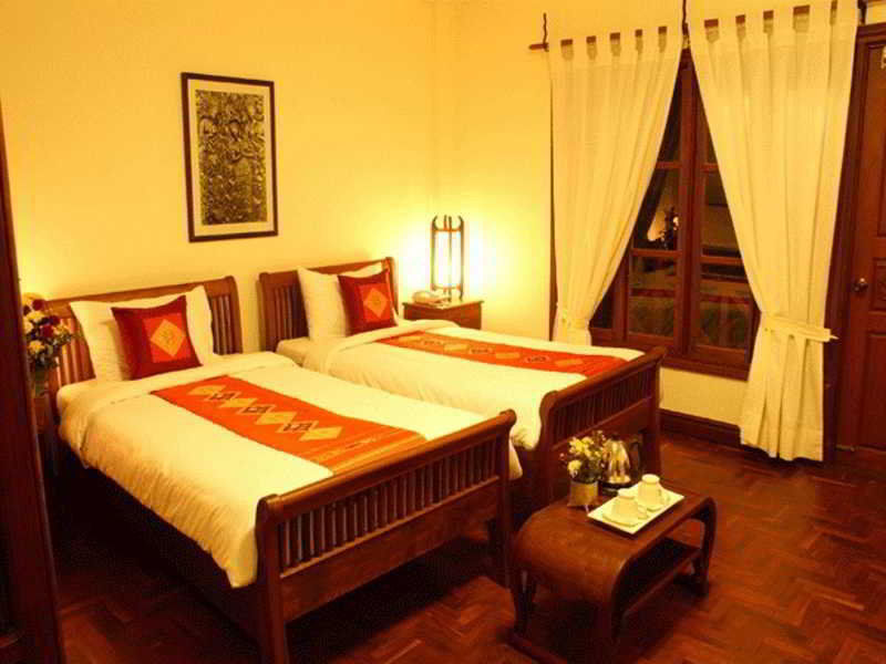 Avilla Phasouk Hotel Vientiane Bagian luar foto